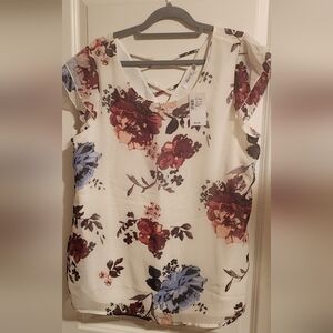 NWT Ricki's Floral Print Scoop Neck Criss-Cross Back Ruffled Short Sleeve Blouse